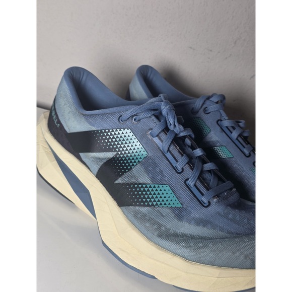 New Balance FuelCell Rebel V4 Shoes Mens Size 11 Heron Blue Athletic Running